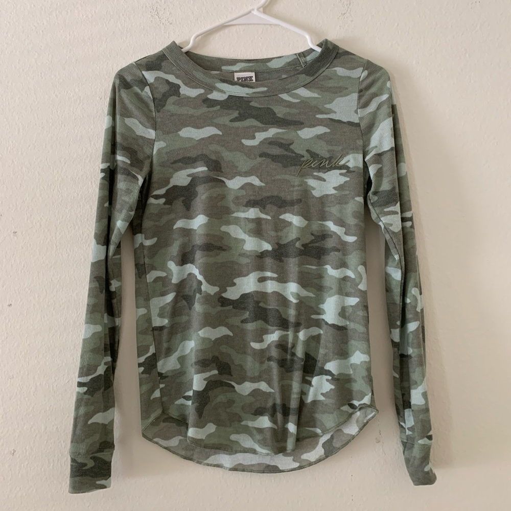 PINK long sleeve tee